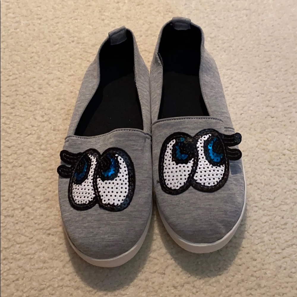 🌸Cutie Eyes Slip Ons🌸